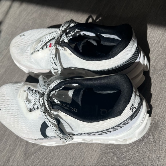 On cloud monster 2 - Picture 4 of 4